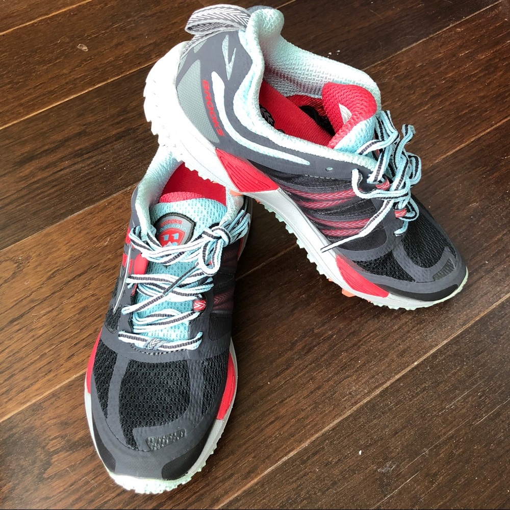 Brooks Cascadia 11
